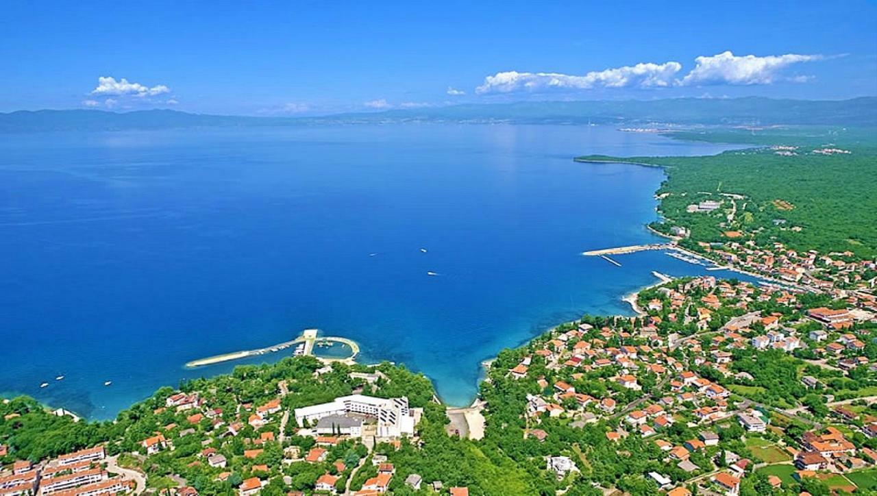 Blue Sky Residence Malinska Buitenkant foto